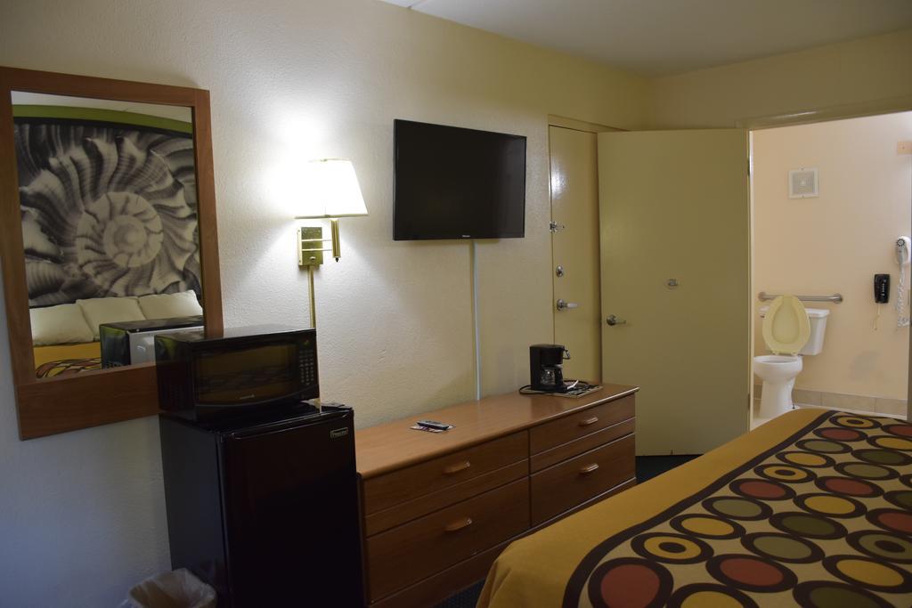 Super 8 By Wyndham Tifton Hotel Luaran gambar