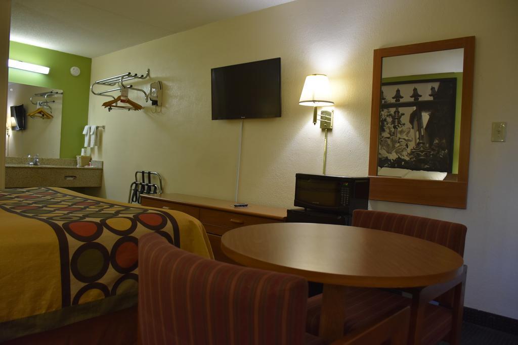 Super 8 By Wyndham Tifton Hotel Luaran gambar