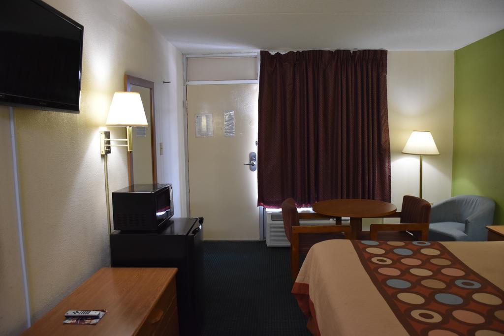 Super 8 By Wyndham Tifton Hotel Luaran gambar