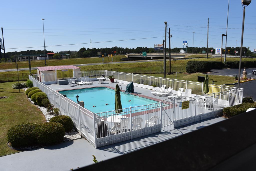 Super 8 By Wyndham Tifton Hotel Luaran gambar